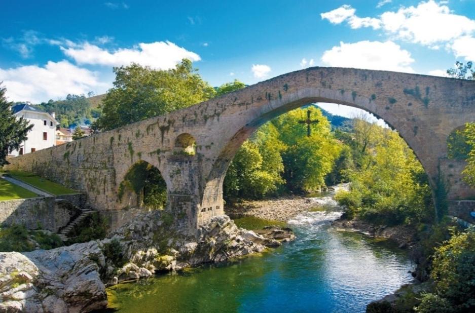 شقة En El Sella Onís المظهر الخارجي الصورة